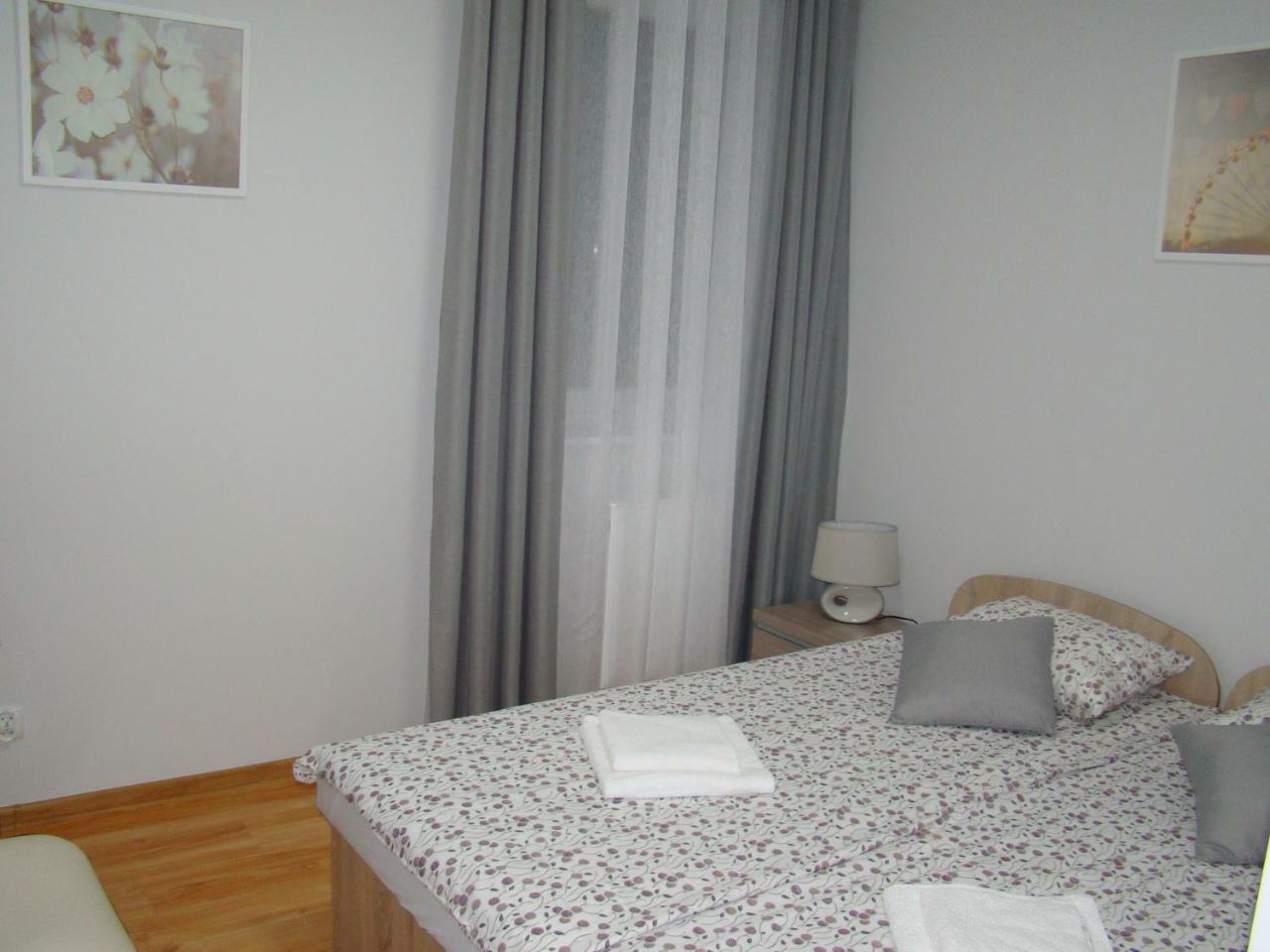 Apartamenty Orle Jelenia Gora Bagian luar foto